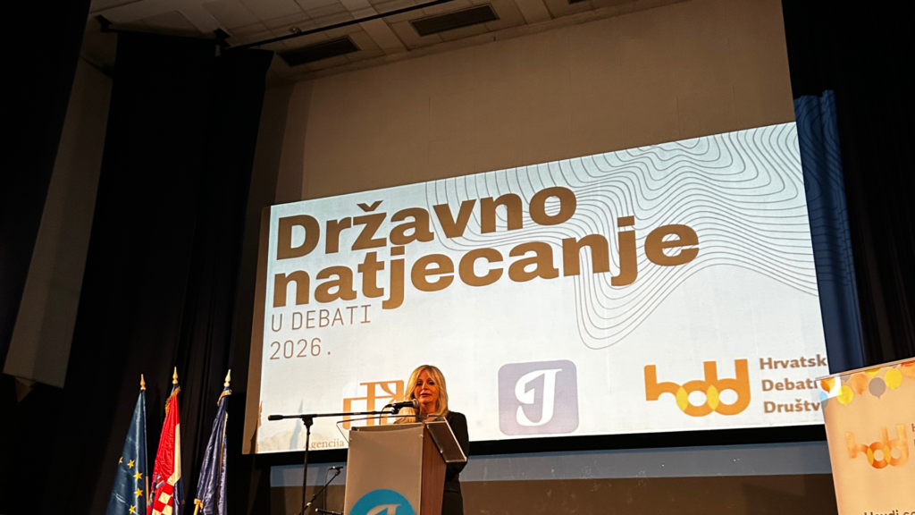 Osvajanjem 3. mjesta na međužupanijskom natjecanju, naš se debatni klub plasirao na državnu razinu natjecanja.