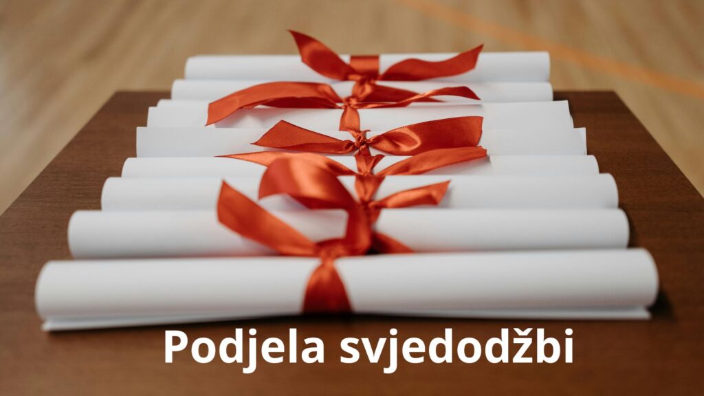 Obavještavamo učenike da će se podjela svjedodžbi održati u petak, 3. srpnja 2026. u 10:00 sati.